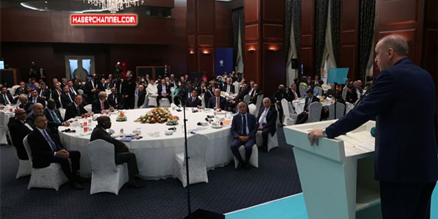 Erdoğan: "Suriyeli kardeşlerimizin onurlu geri dönüşü için elimizden gelen gayreti gösteriyoruz"