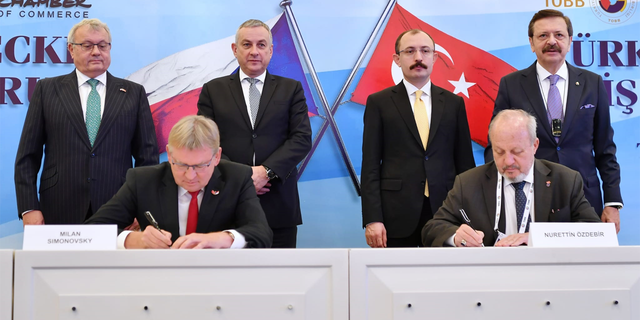 Ticaret Bakanı Mehmet Muş'tan Çekya'ya 'ortak yatırım' çağrısı