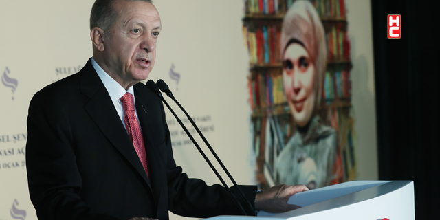 Erdoğan: "Başörtüsü ve aile konusunda kaçak güreşmenin hiçbir bahanesi olamaz