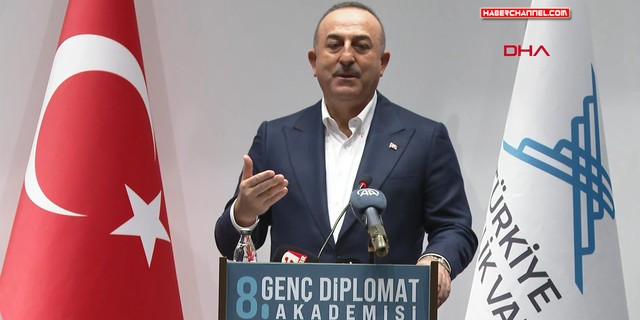 Bakan Çavuşoğlu: "Bu hem ahlaksızlıktır hem de alçaklıktır"