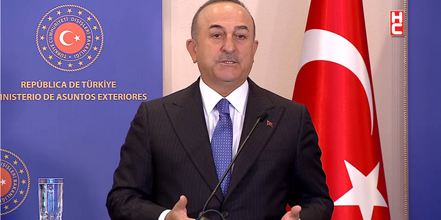 Dışişleri Bakanı Çavuşoğlu: "Kapatmaların maksatlı olduğunu düşünüyoruz"