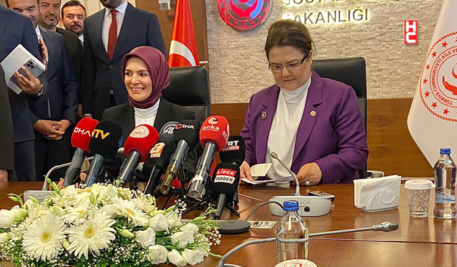 Aile ve Sosyal Hizmetler Bakanı Mahinur Göktaş, Derya Yanık'tan görevi devraldı