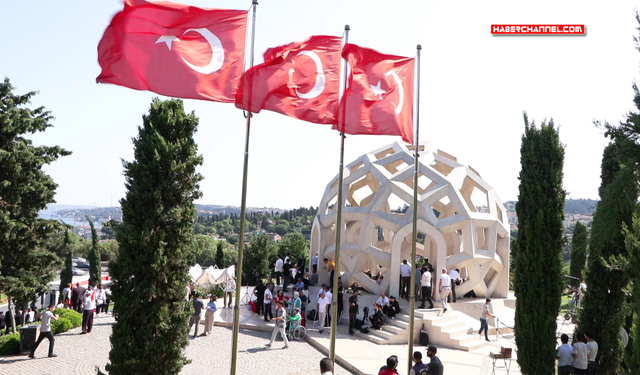 15 Temmuz Şehitler Anıtı Ziyaretçi akınına uğradı