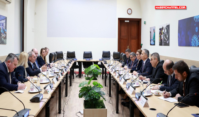 Bakan Ali Yerlikaya, Macaristan İçişleri Bakanı Sandor Pinter ile bir araya geldi