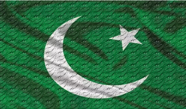 Pakistan, Afganistan'a savaş ilan etti...