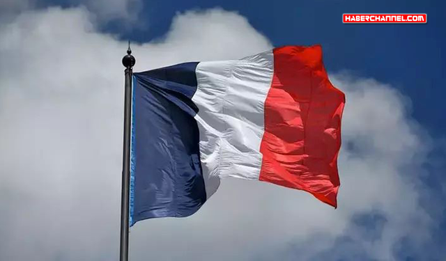 Fransa'da yerel seçimlerin ikinci turu için oy verme işlemi başladı...