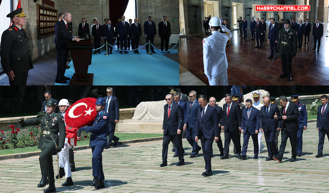 Cumhurbaşkanı Erdoğan ve YAŞ üyeleri Anıtkabir'i ziyaret etti