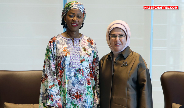 Emine Erdoğan, Sierra Leone Devlet Başkanı’nın eşi Fatima Maada Bio ile görüştü
