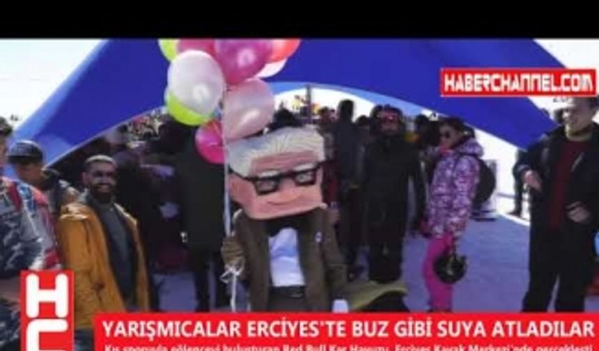 YARIŞMACILAR ERCİYES'TE BUZ GİBİ SUYA ATLADILAR