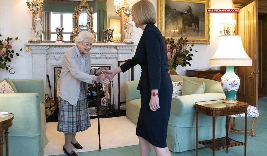 Başbakan Liz Truss açıklamasında ‘Kral 3. Charles’ unvanını kullandı