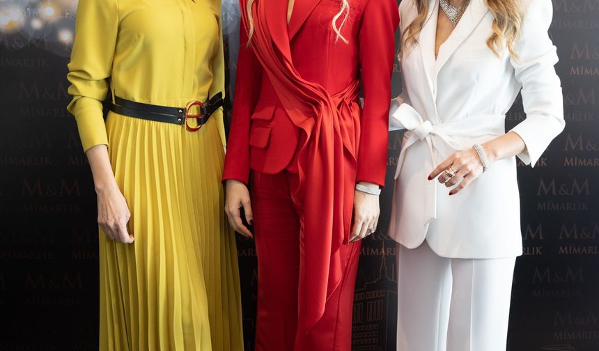 HANDE KAZANOVA- MERVE MERMER - YAĞMUR KALYONCU