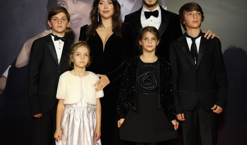 CONSTANTINO LOPEZ - ISABELLA ICARDI - WANDA NARA - MAURO ICARDI - FRANCESCA ICARDI - BENEDICTO LOPEZ