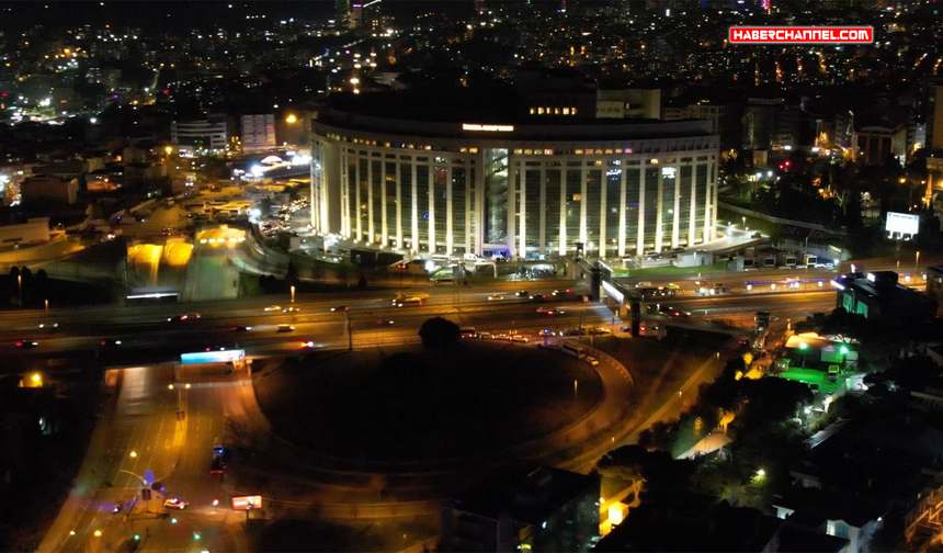 İmamoğlu'nun 'Yolsuzluk' soruşturması kapsamında savcılıkta ifadesi alınmaya başlandı