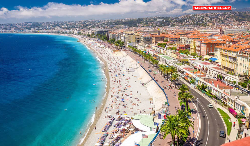 Cannes Film Festivali'nin kapanış töreni öncesi elektrik kesintisi...