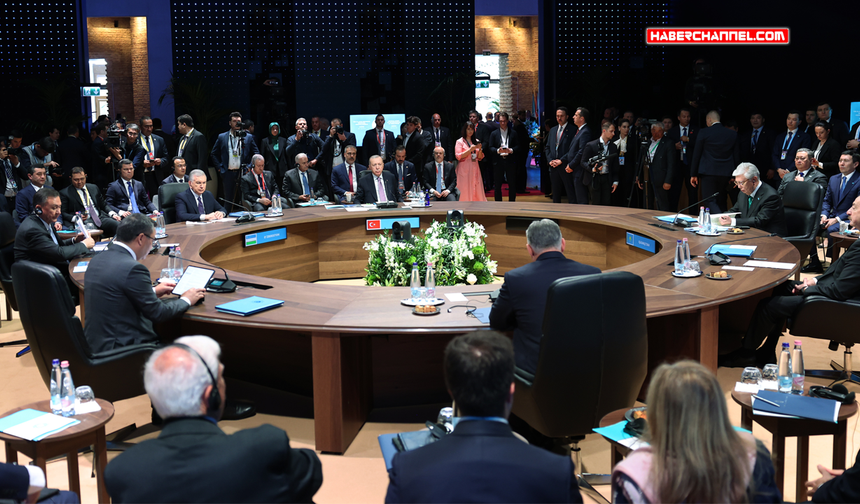 TDT Budapeşte Gayriresmi Zirvesi Bildirisi'nde, KKTC'nin Türk dünyasının ayrılmaz parçası olduğu vurgulandı...