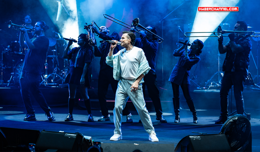 İzmir'de unutulmaz gece: "Kenan Doğulu"