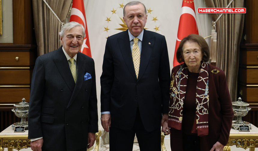 Cumhurbaşkanı Erdoğan, iş insanları Rahmi Koç ve Semahat Arsel'i kabul etti