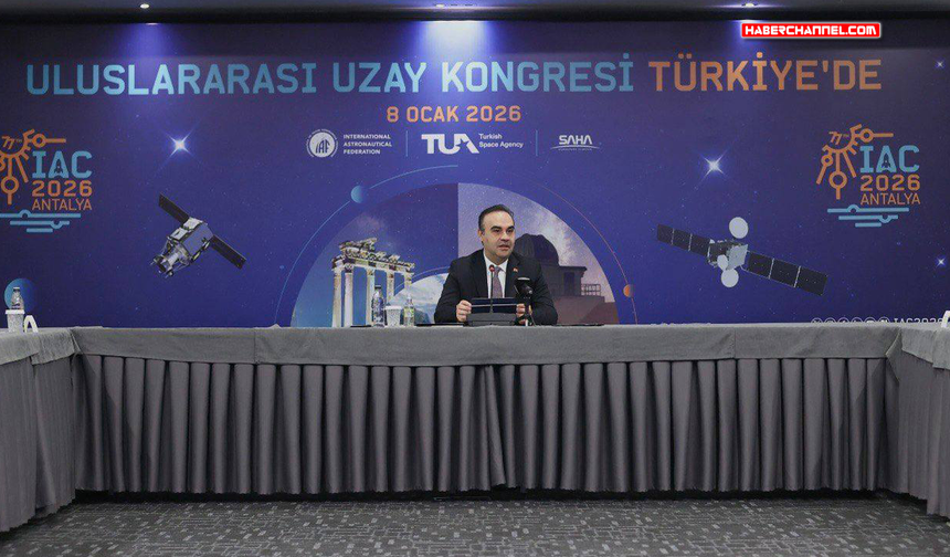 Bakan Kacır: "Dünyanın en büyük uzay etkinliğine Antalya'da ev sahipliği yapacağız"