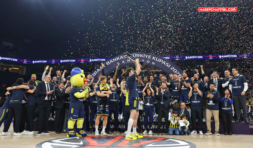 Fenerbahçe Beko kupasını aldı