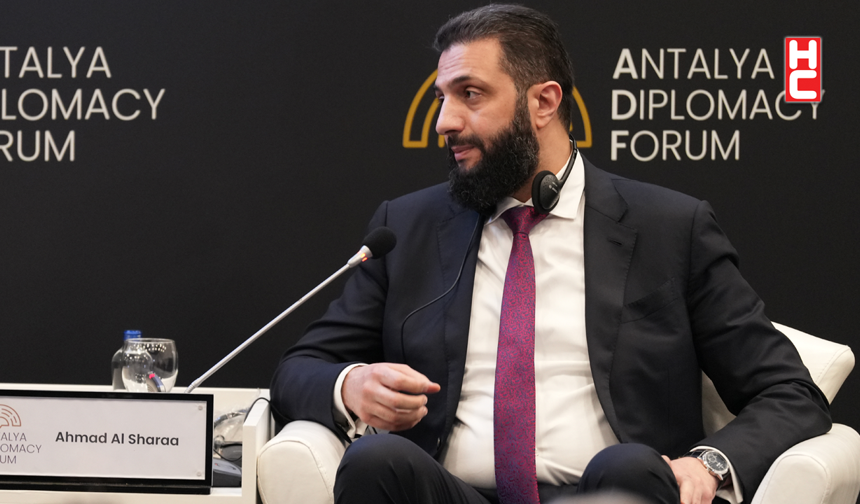 Ahmed Şara: "Suriye'nin kuzeyi yabancı askerlerden boşalmış durumda"