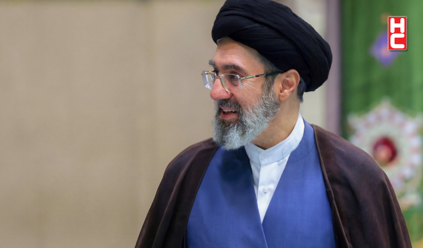 İran lideri Hamaney: "Düşmanın medya operasyonu milli birliği zedelemeyi amaçlıyor"