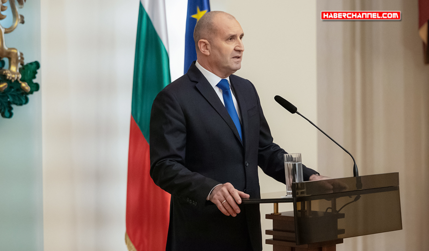 Bulgaristan'da eski Cumhurbaşkanı Rumen Radev sandıktan birinci çıktı