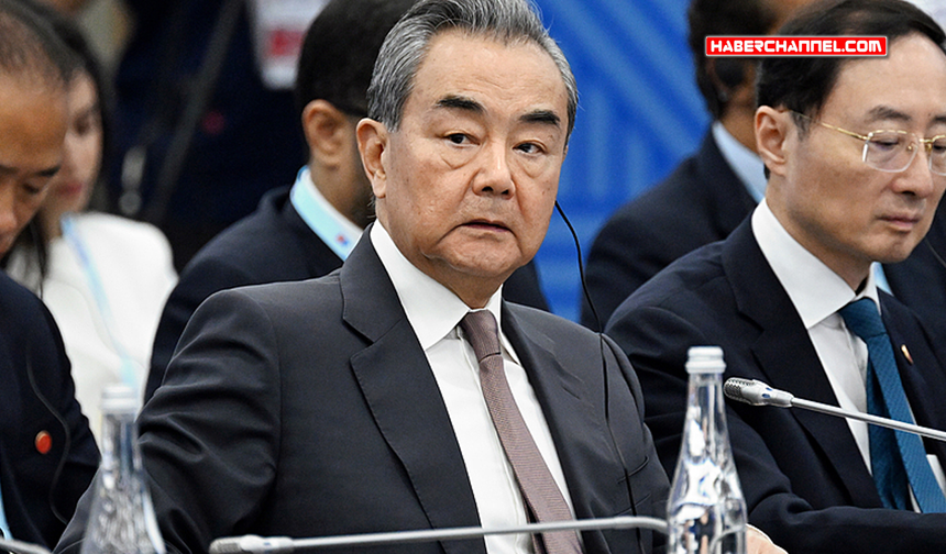Wang Yi: 'ABD, Tayvan Boğazı'ndaki barış ve istikrarı desteklemeli'