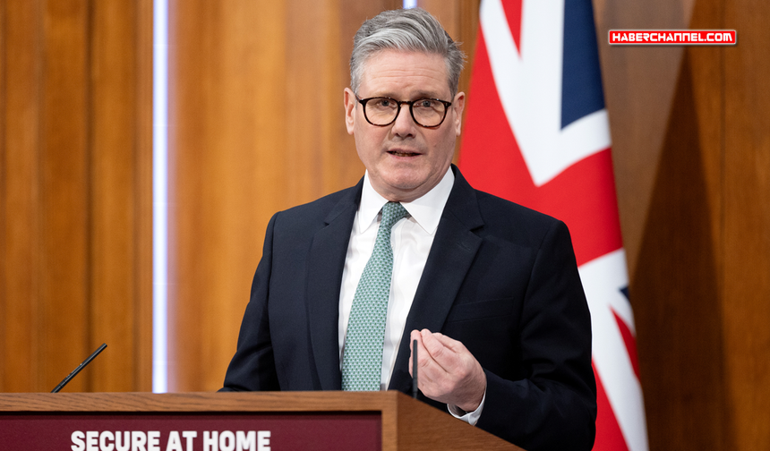 İngiltere Başbakanı Keir Starmer, kabinesine istifa etmeyeceğini söyledi