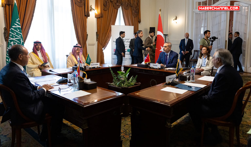 Bakan Hakan Fidan, Türkiye-Mısır-Pakistan-Suudi Arabistan Dışişleri Bakanları Dördüncü Toplantısı'na katıldı