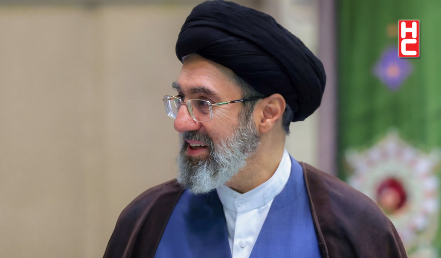 Hamaney: "ABD ve İsrail hibrit savaşa yöneldi"