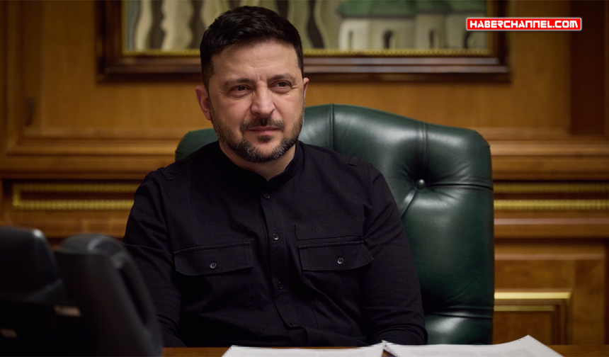 Zelenski: "Rusya 1800 güdümlü bomba ve 87 füzeyle saldırı düzenledi"