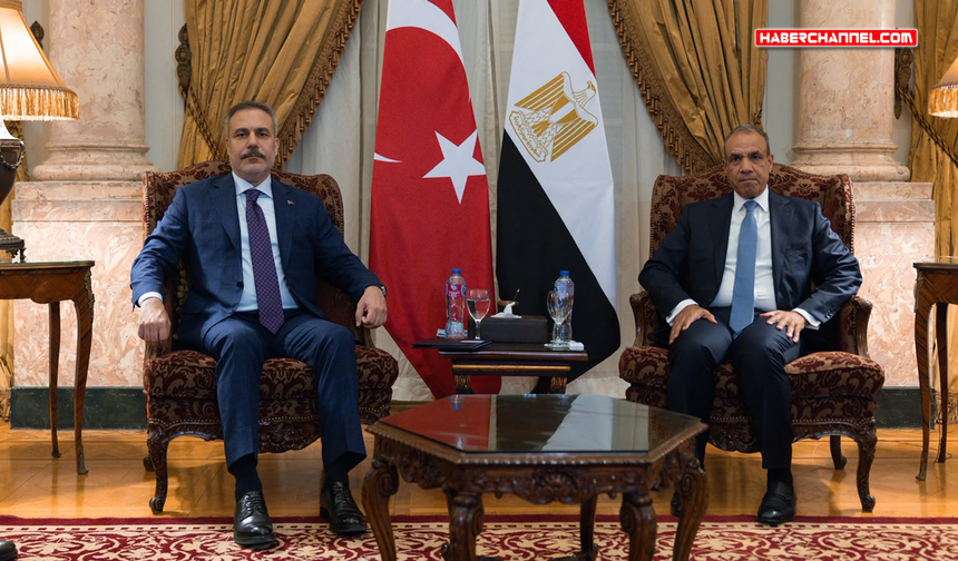 Bakan Hakan Fidan, Kahire'de Mısırlı mevkidaşı Bedir Abdulati ile görüştü