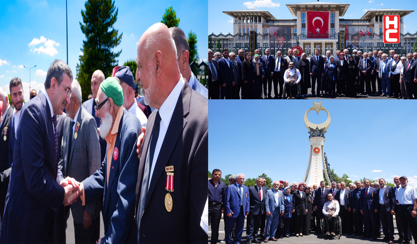 Cumhurbaşkanlığı Külliyesi'ndeki anıtta, 15 Temmuz şehitleri anıldı
