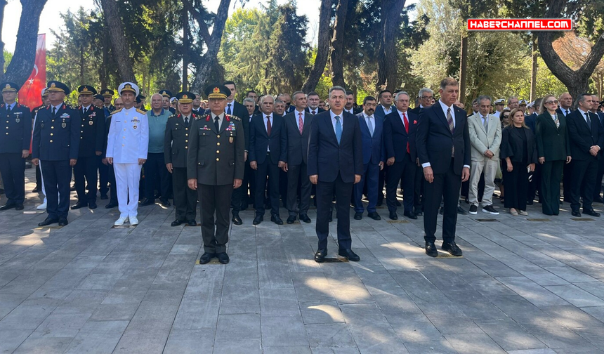 İzmir'de 15 Temmuz şehitleri dualarla anıldı
