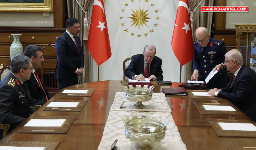 Cumhurbaşkanı Erdoğan, Yüksek Askeri Şura kararlarını imzaladı