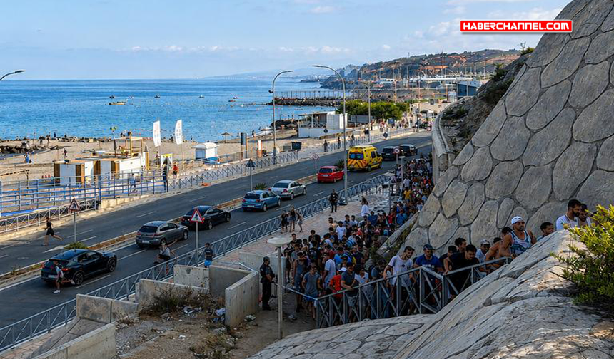 İspanya, göçmenlere karşı deniz bariyeri kurdu