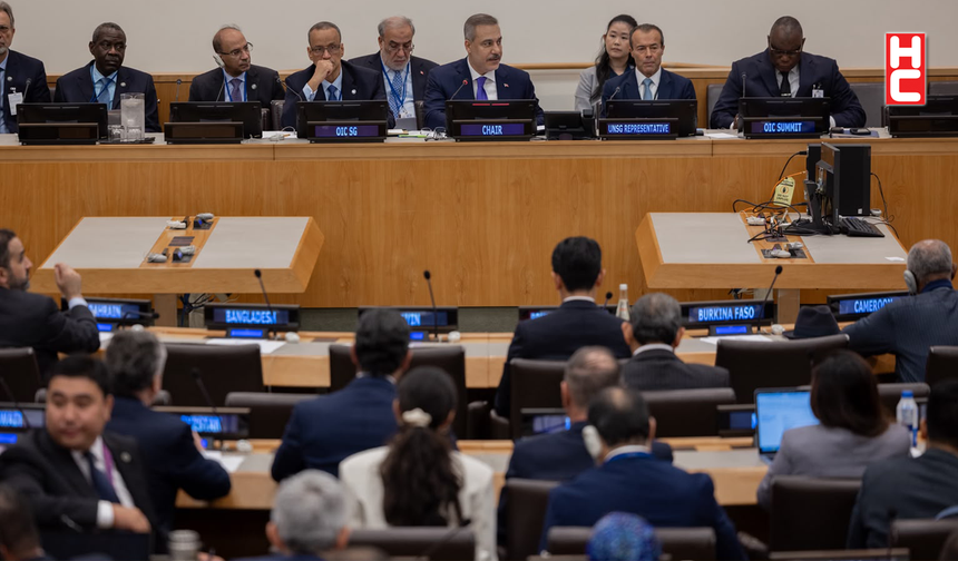 Bakan Hakan Fidan, İİT Dışişleri Bakanları Toplantısı'na başkanlık etti