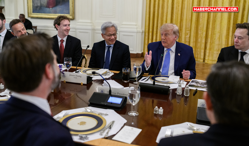Trump'tan 'yapay zeka' kararnamesi: 'Bütün kurumlarda 'süper zeka' terimi kullanılacak'