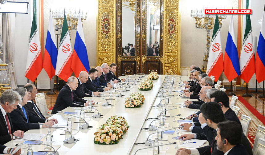 Putin ve Pezeşkiyan, Moskova'da görüştü