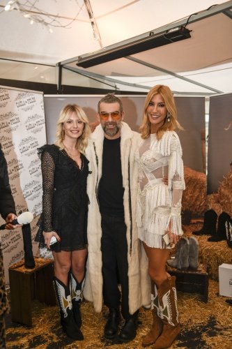 PELİN ÖZFIRINCI - HAKAN AKKAYA - ÇAĞLA ŞIKEL