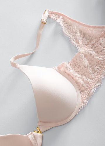 Victoria&#039;s SecretLove Cloud