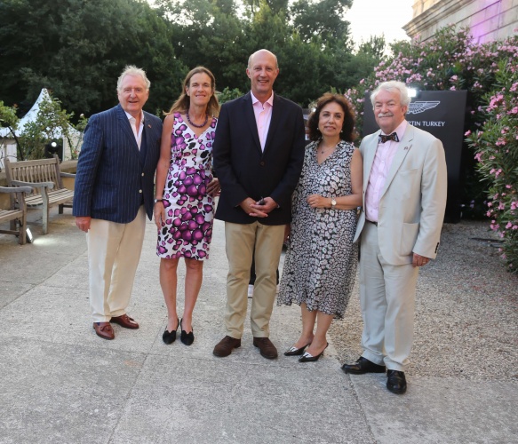 CHRIS GAUNT - JUDITH SLATER - PHILIP DE WAAL - LEYLA - ALAN MELLAART