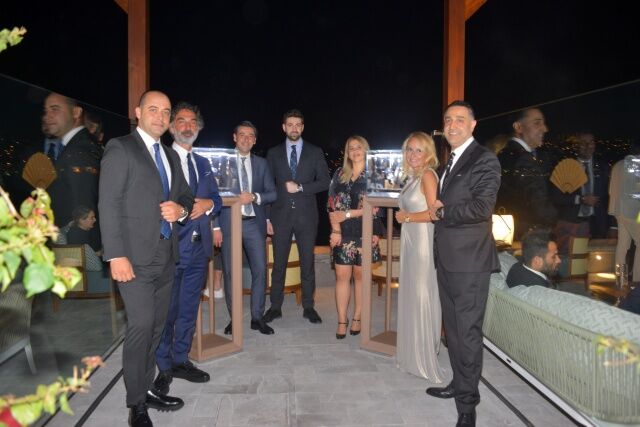 EMRE VURAL, SERDAR KARADAĞ, ATAKAN ALTUĞ, ALP TUTUŞ, DENİZ DİNLER, PINAR YILMAZ, YUSUF TUTUŞ