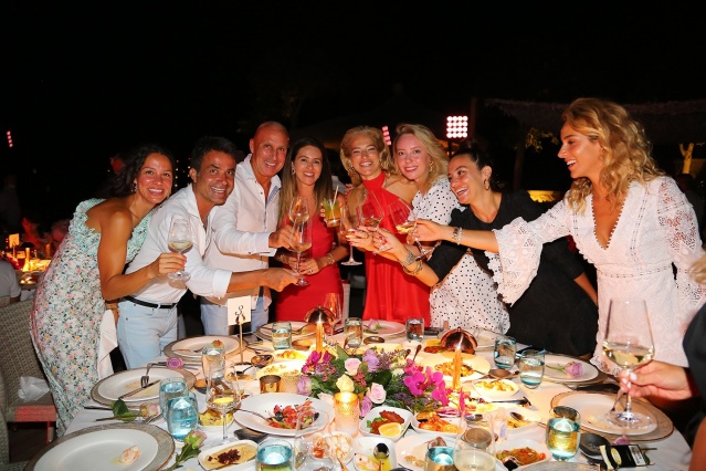 MERVE HURGEL – VOLKAN BÜYÜKHANLI – OLEKSANDR YAROSLAVSKY – SANEM BÜYÜKHANLI – BURCU ESMERSOY – MARIE LOURENS – İLKEM TOPÇUOĞLU