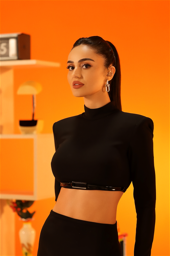 Eli̇f Buse Doğan 4