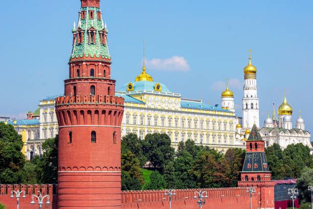 K R E M L I N S U R I Y E Y O N E T I M I N I R U S Y A A R A P Z 794096 234931