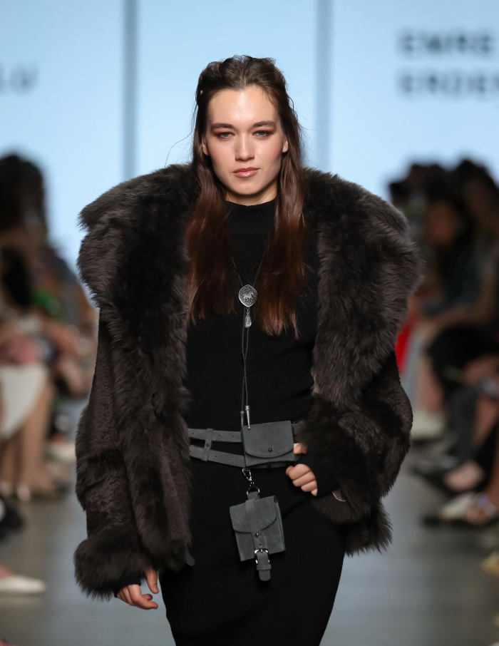 1756803663 D E F I L E 5