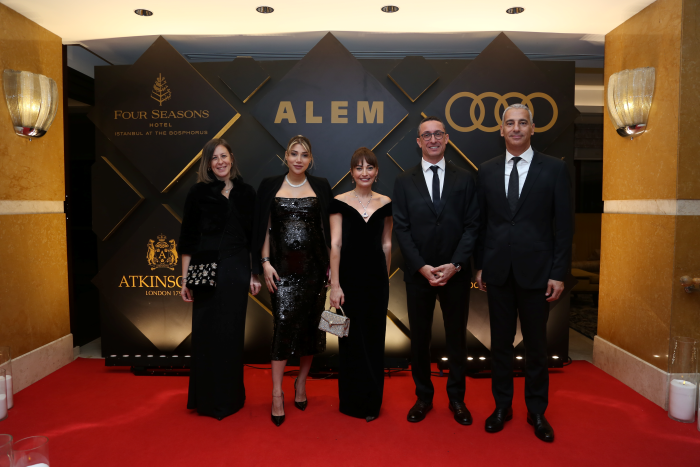 1765438975 3 L7 B6854