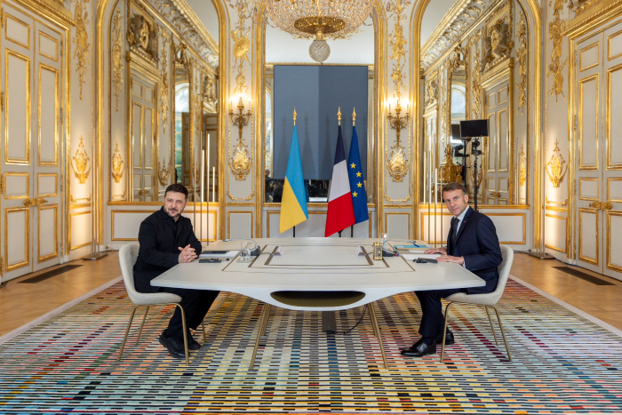 U K R A Y N A D E V L E T B A S K A N I Z E L E N S K I Y F R A N S A 1042164 309249