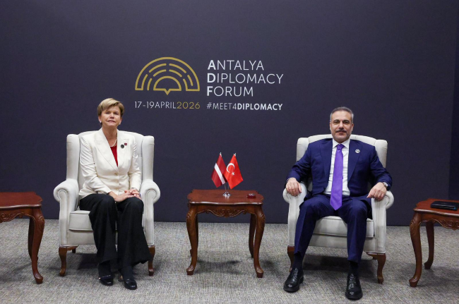 B A K A N F I D A N L E T O N Y A L I M E V K I D A S I B R A Z E I 1267511 377308